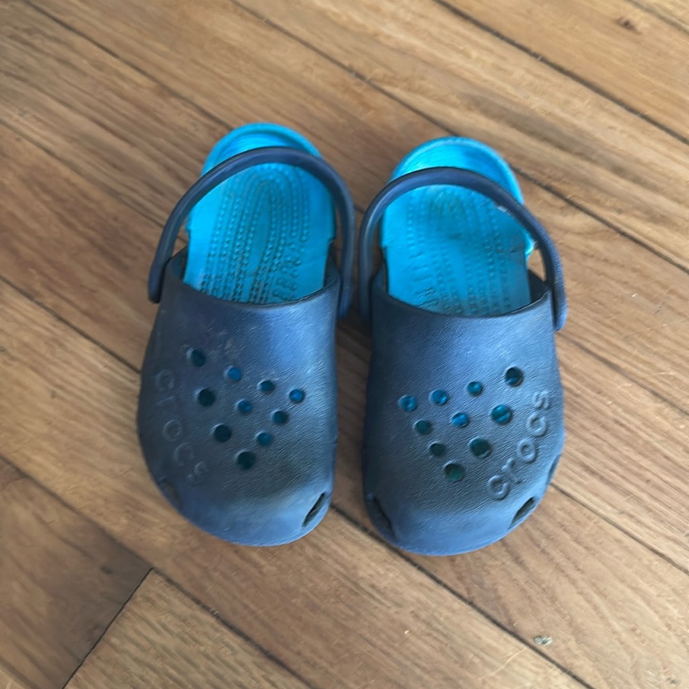 Toddler size 8 blue crocs